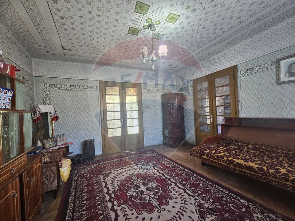 8 room House / Villa for sale