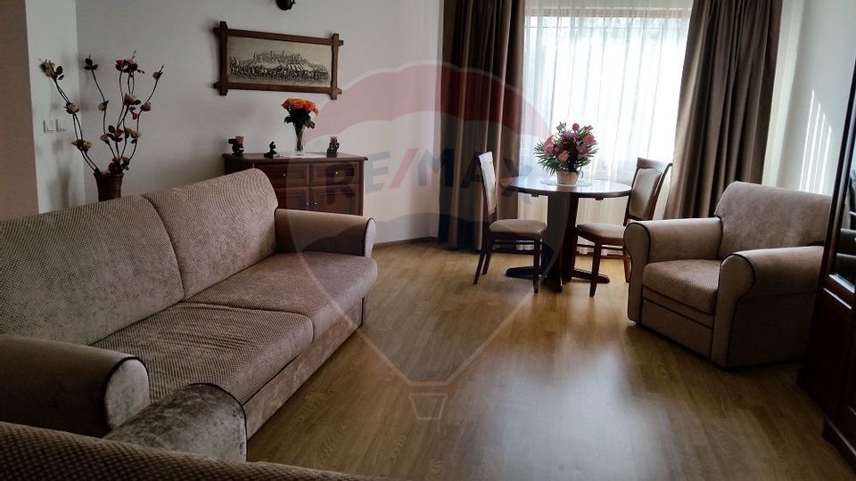 5 room House / Villa for sale