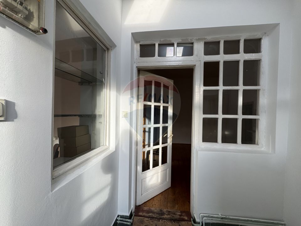 Casă pe un nivel pe str. Plevnei