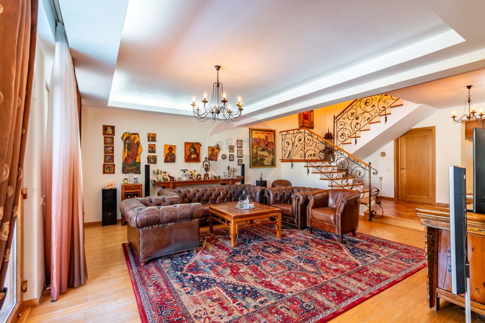 Casă / Vilă in Corbeanca, pe strada Laguna Albastra, langa lac