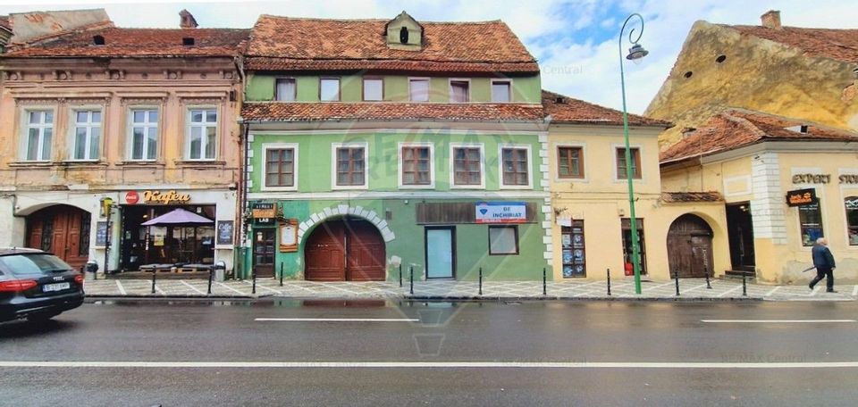 Închiriere spațiu, locație premium în Brașov, lângă Biserica Neagră