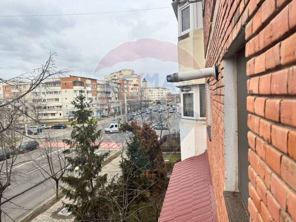 Apartament cu 2 camere de inchiriat-zona Mall