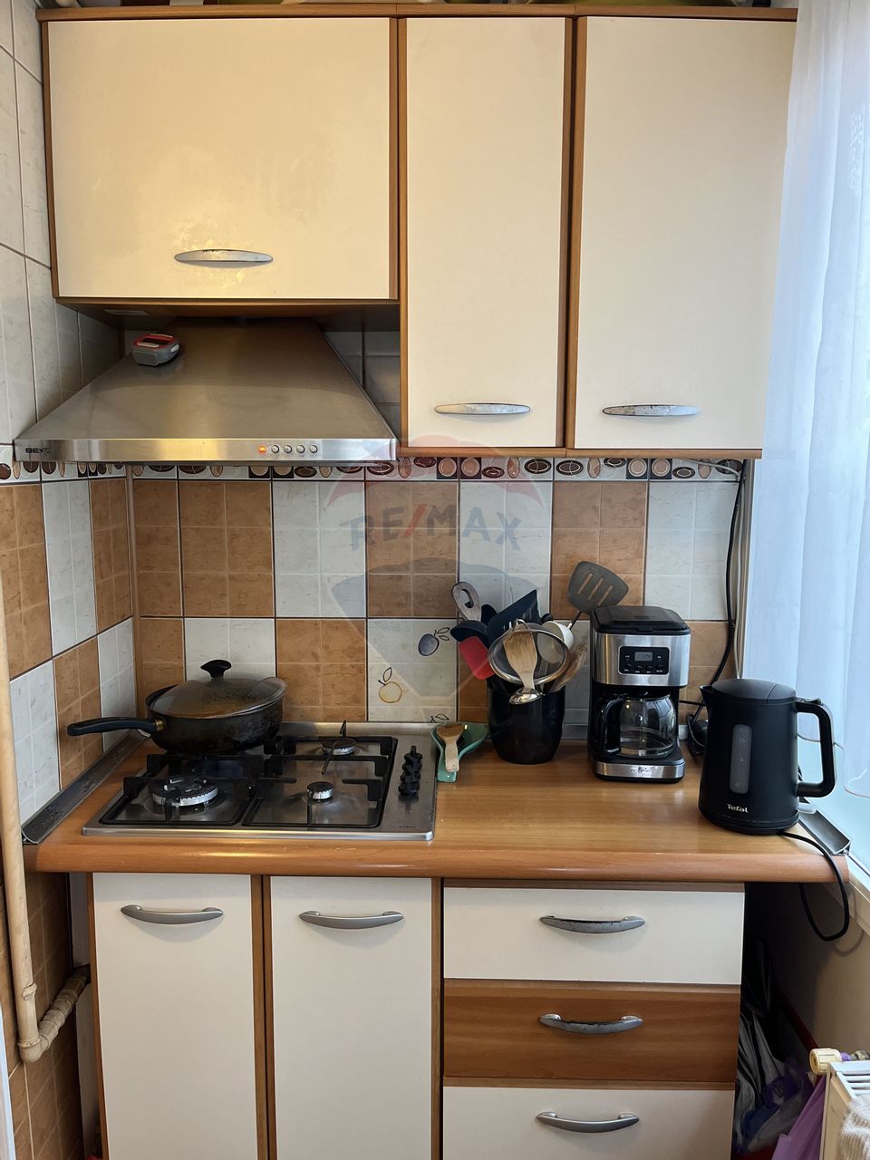 Apartament de vânzare cu 4 camere Câmpulung -  Grui la super preț