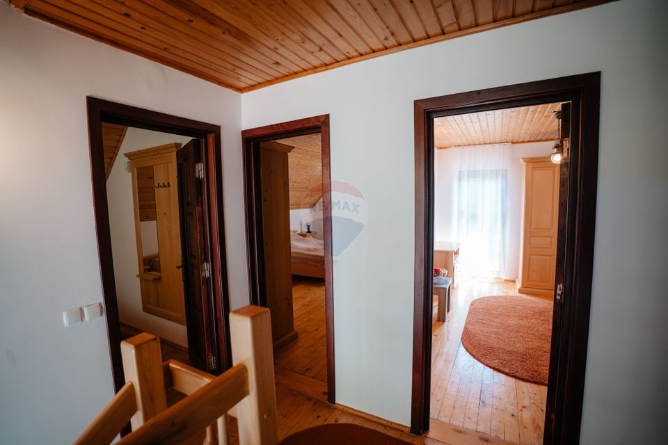 Vilă cu 6 camere, teren de 1000mp, într-un resort montan privat