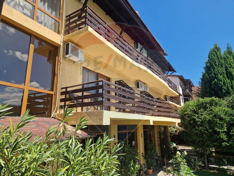 20 room Hotel / Pension for sale