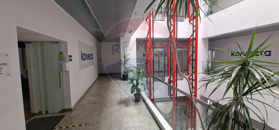 Spațiu de birouri clasa A,  B-dul Unirii, 30 Avenue Business Center