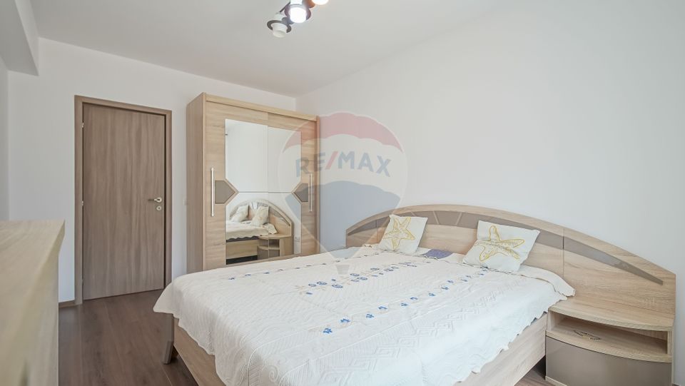 2 room Apartment for rent, Tractorul area