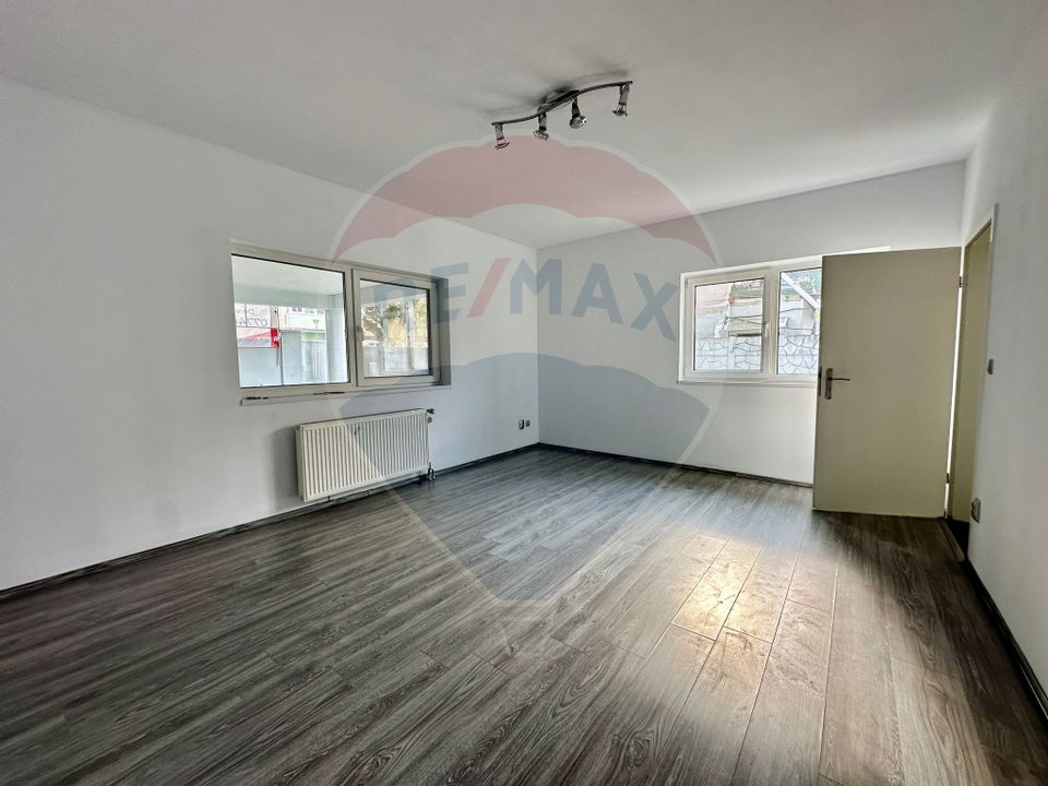 Casă / Vilă cu 7 camere de vânzare în zona Elisabetin