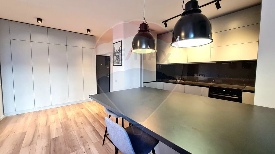 Apartament de lux cu 2 camere de închiriat în zona Sopor