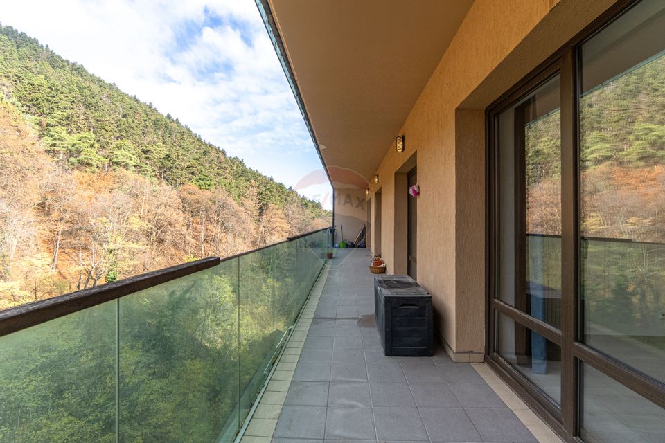 Apartament cu 4 camere de închiriat Tampa Gardens Racadau etaj 10/12