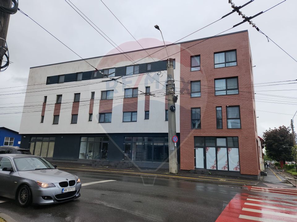 De închiriat: apartament 3 camere, etaj 1 – luminos și confortabil