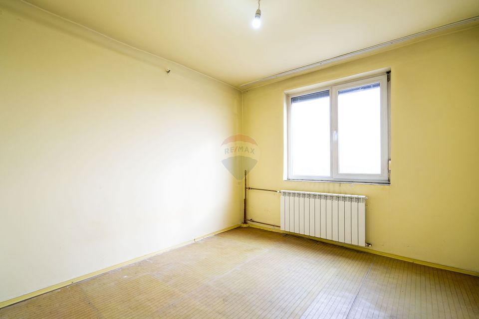 De vânzare apartament cu 4 camere, Bulevardul Decebal