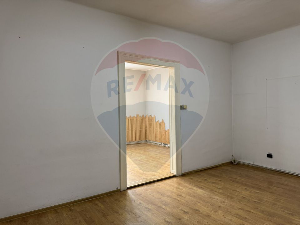 4 room House / Villa for sale, Ultracentral area