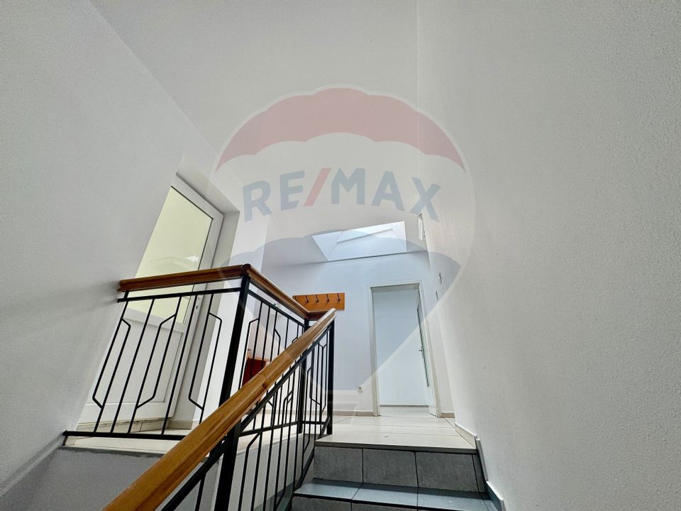 Casă / Vilă cu 7 camere de vânzare în zona Elisabetin