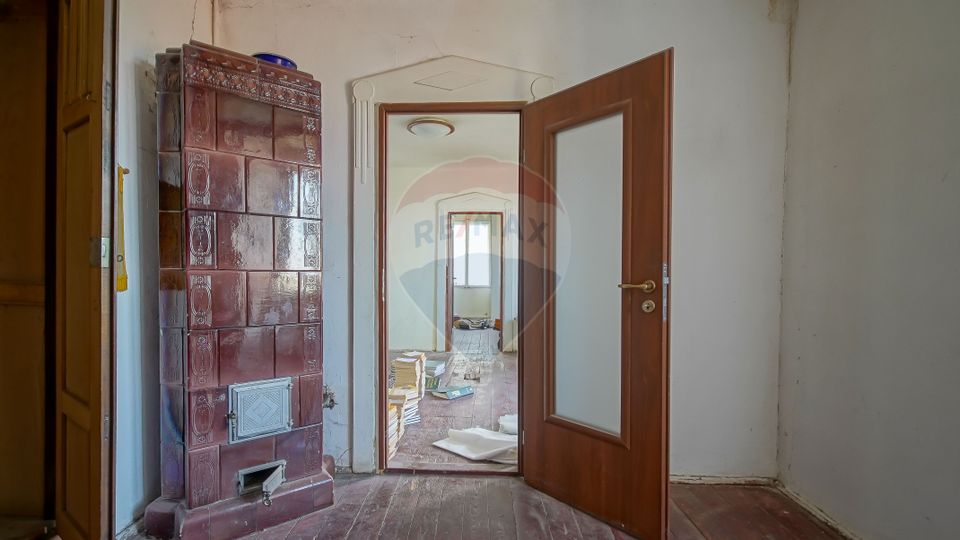 5 room Apartment for sale, Central area