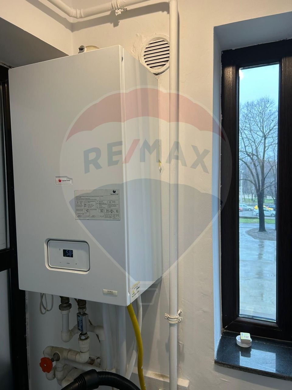 2 room Apartment for rent, 1 Mai area