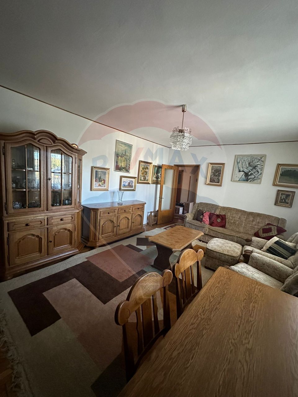 Apartament cu 3 camere de închiriat - CATEDRALĂ