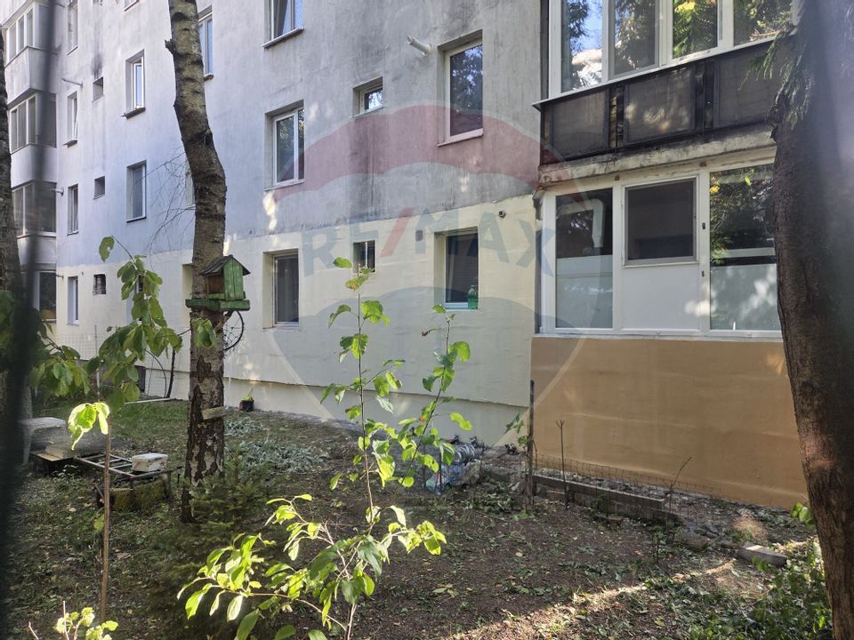 Apartament 3 camere parter cu balcon