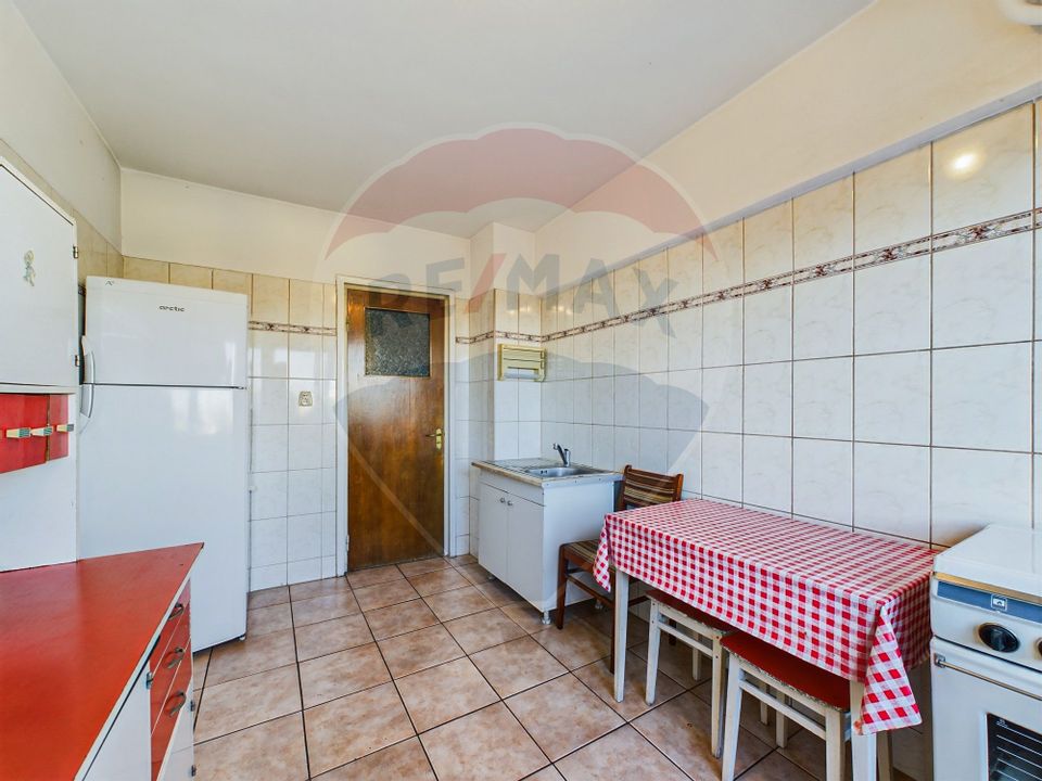 Apartament cu 3 camere primitor Lacul Tei