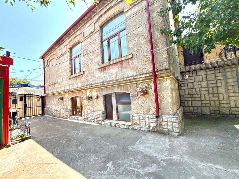 5 room House / Villa for sale, Central area