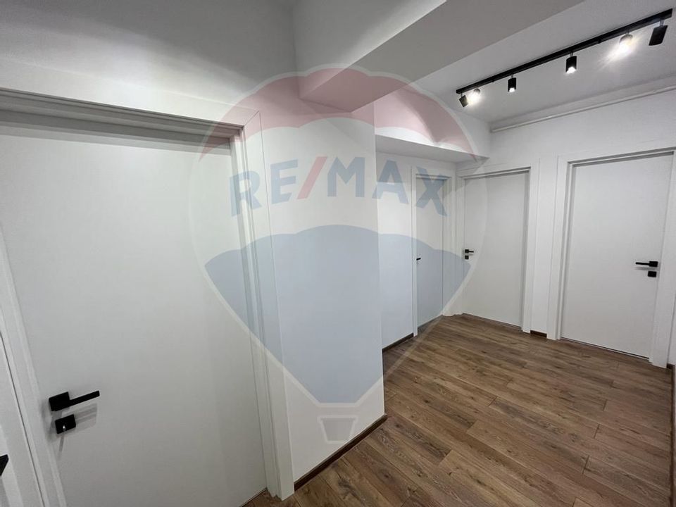 Apartament 3 camere in bloc nou de vanzare