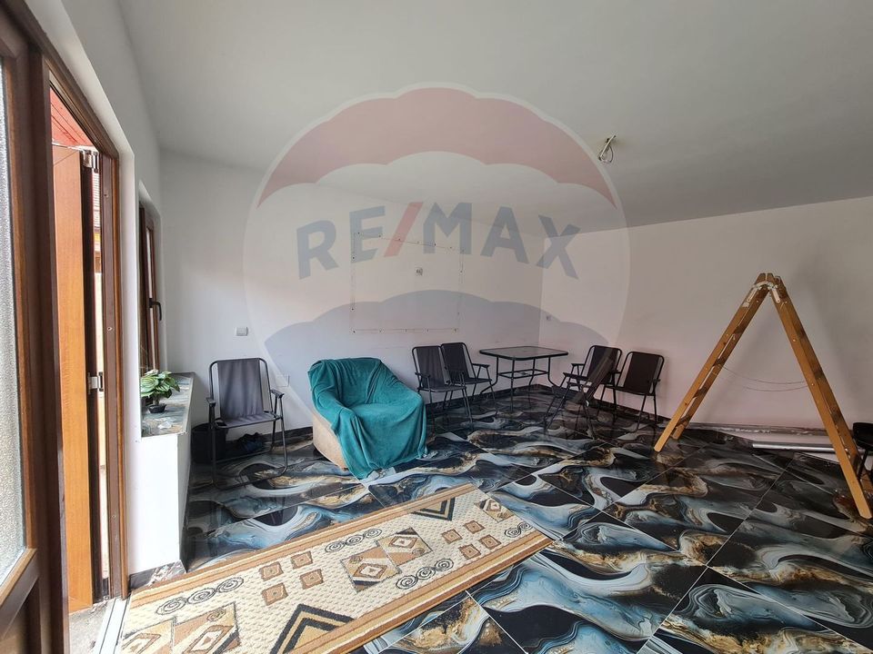 Casă de vanzare in zona Dâmbovița