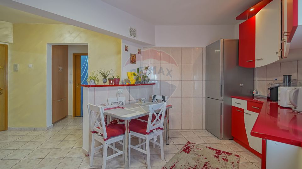 Apartament 2 camere de vânzare, cartier Tractorul, Str. Aluminiului