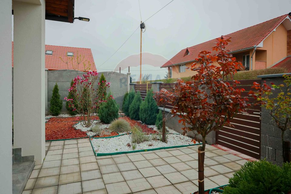 Casă Nouă în Biharia 3 Camere, Gaz, Garaj, Teren 500 mp, Gata De Mutat