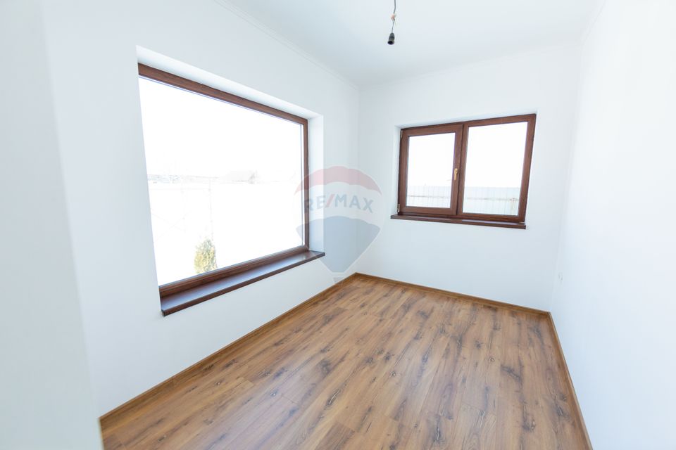 Casă Modernă la Cheie | 4 Dormitoare | 590 mp Teren | Tărlungeni