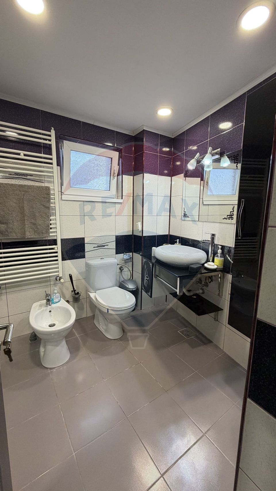 Casă / Vilă cu 3 camere de închiriat în zona Bd. Cosbuc - Galati