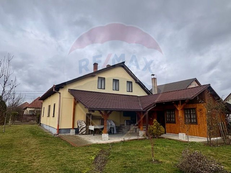 6 room House / Villa for sale