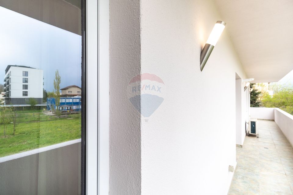 Prima inchiriere, totul nou 3 camere si parcare subterana, Petrom City