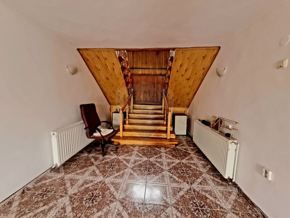 7 room House / Villa for sale