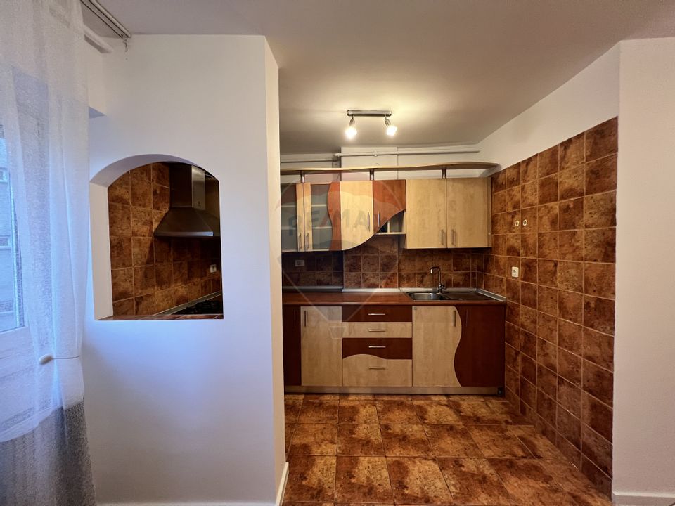 3 room Apartment for rent, Lizeanu area