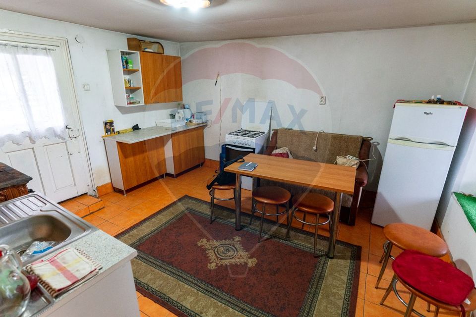 Casă de vanzare,Sacaramb jud. Hunedoara