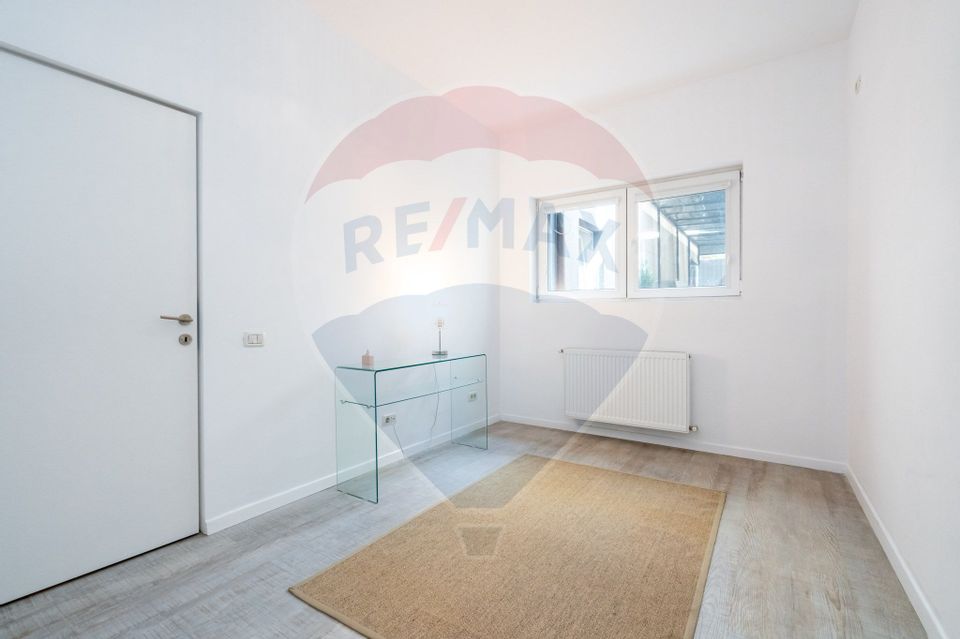 Apartament 2 camere + terasa / Strada Sabinelor