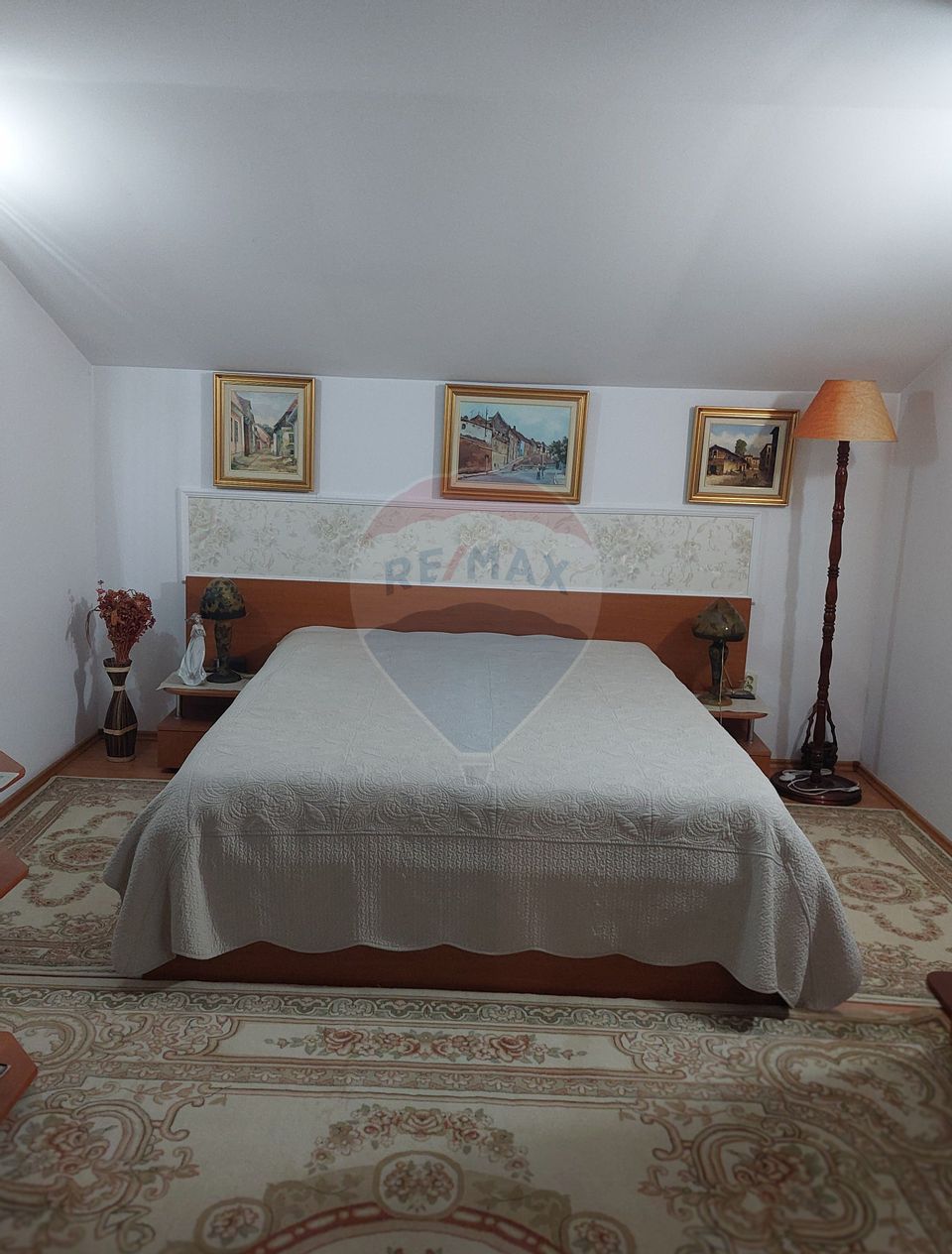 10 room House / Villa for sale, Central area