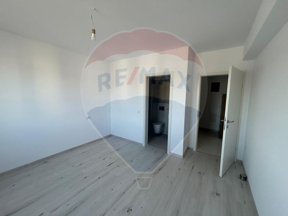 3 room Apartment for rent, Tractorul area