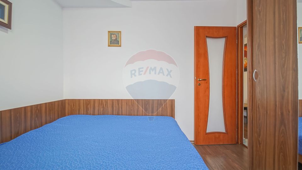 3 room Apartment for sale, Tractorul area
