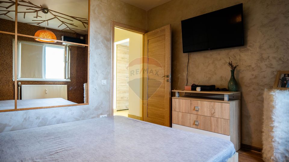 Vanzare apartament 2 camere,  renovat, zona Titan - Parcul Teilor