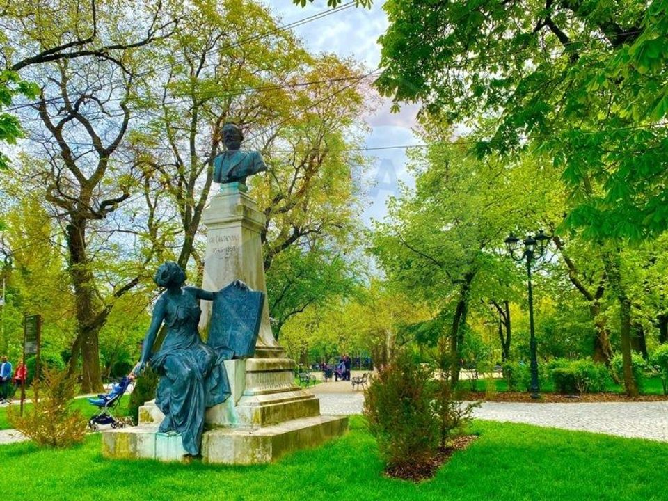 Rent Unique 3 Room Apartment | DACIA & EXPAT-FRIENDLY ICONS