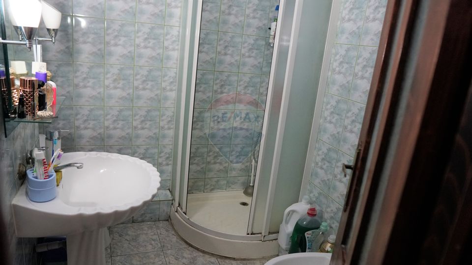 Apartament de VÂNZARE / SCHIMB | 3 camere | Decomandat | Zona Mioriței