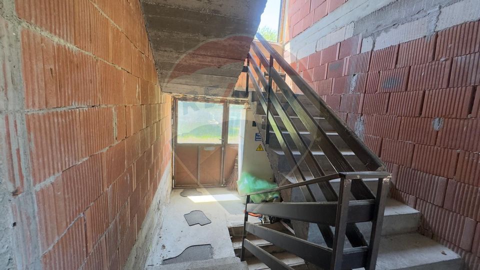 20 room House / Villa for sale