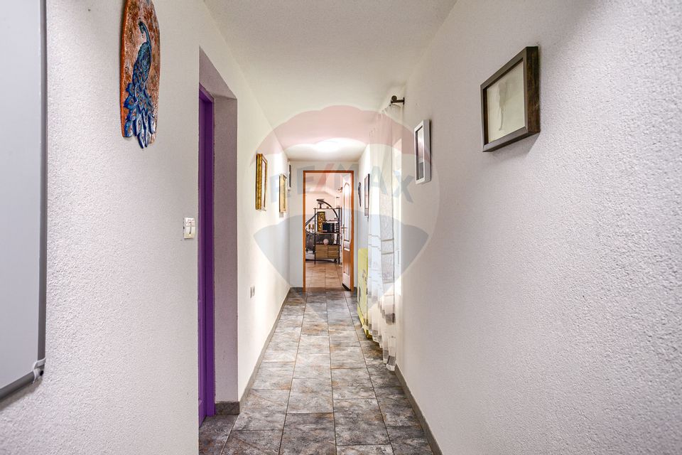 Casă renovată modern cu 3 camere de vânzare Frumușeni Arad