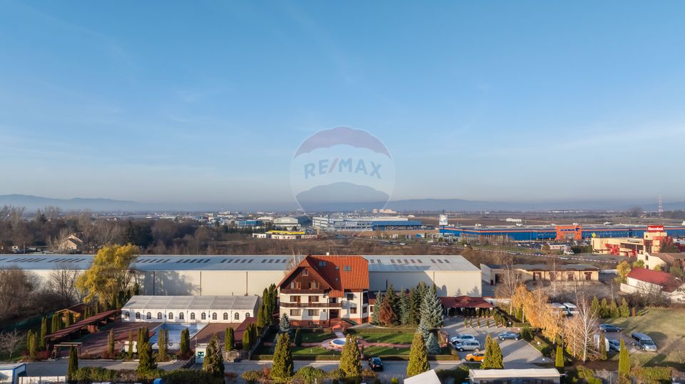 HOTEL,PISCINA SI CORT DE EVENIMENTE | 18080 MP TEREN | GRIVITEI BRASOV