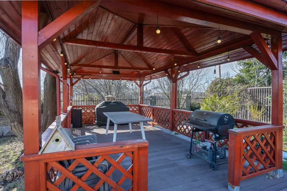 Vila cu design spectaculos, tehnologie smart & lifestyle complet