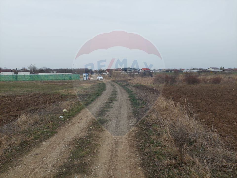 Land 1,500sqm Caciulati / Strada gradinilor