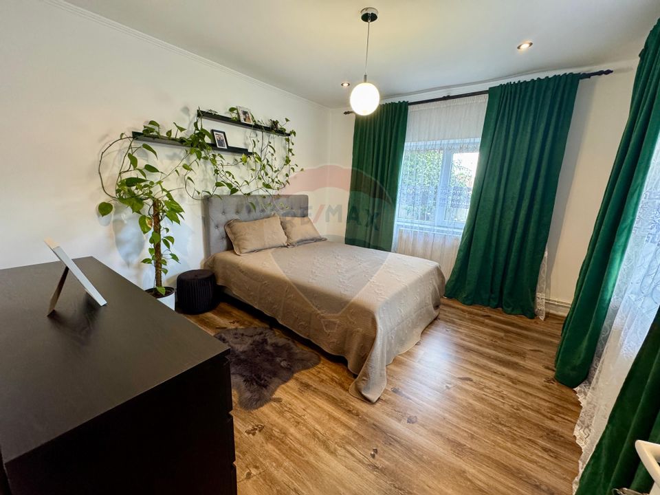 Casă / Vilă cu 6 camere de vânzare în zona Ultracentral