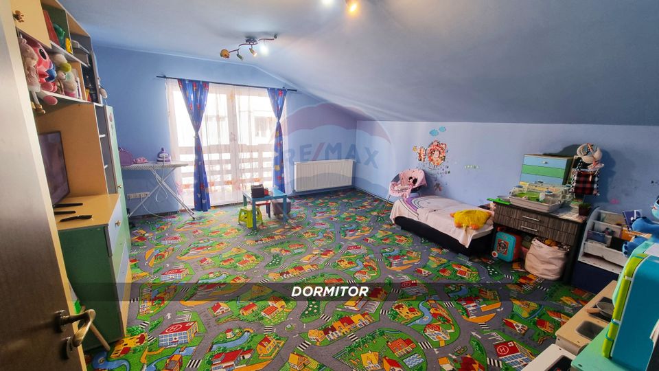 Casă / Vilă cu 5 camere de vânzare în zona Orasul Vechi