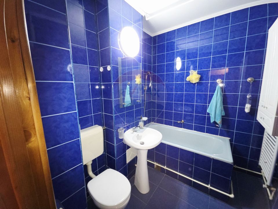 Apartament cu 2 camere de vânzare în zona 1 Mai